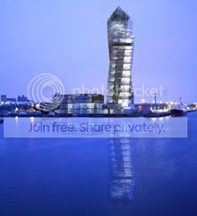 u2-tower061006.jpg